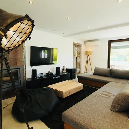 Mit Privatpool Für 6 Personen Ca 190 M In Portimo, Algarve Westalgarve